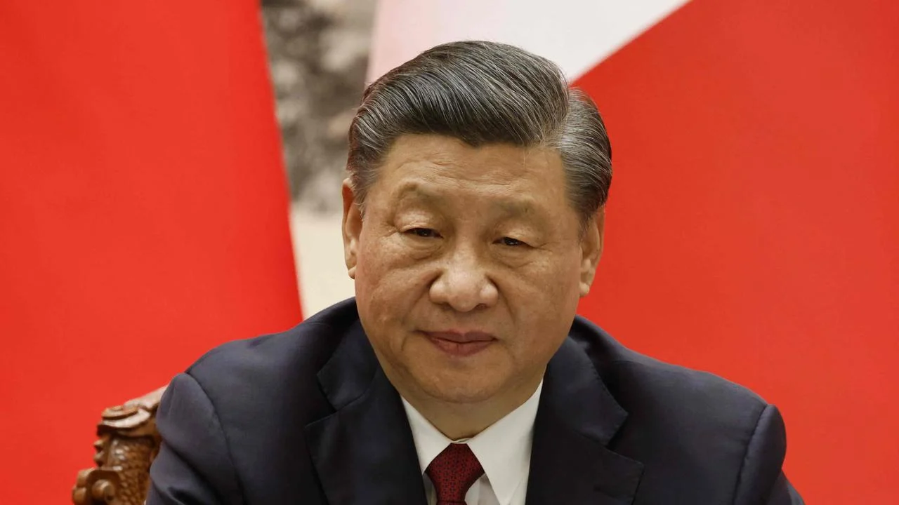 Lowe sounds alarm on China