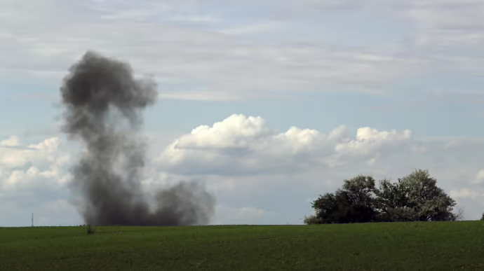 Russians attack Sumy Oblast using grenade launchers and artillery, dropping unguided missiles