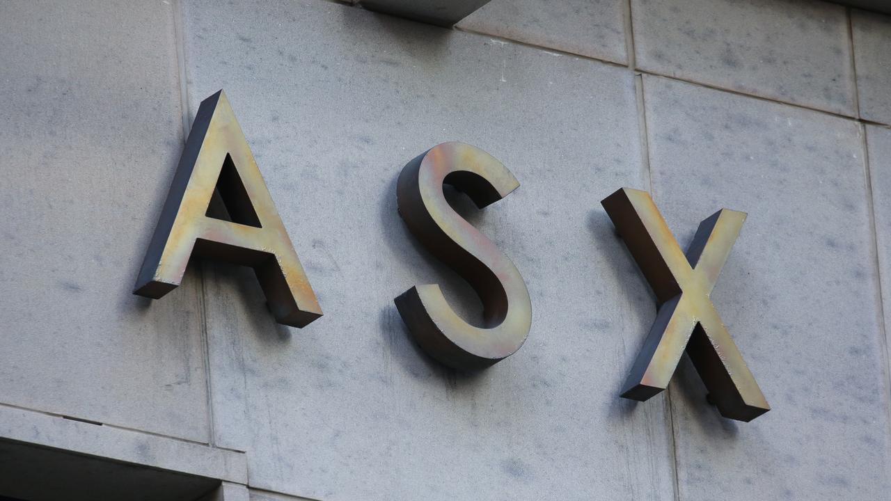 ASX rises as banks, tech rally