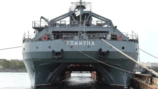 Ukrainian army strikes Russian catamaran in service since 1913