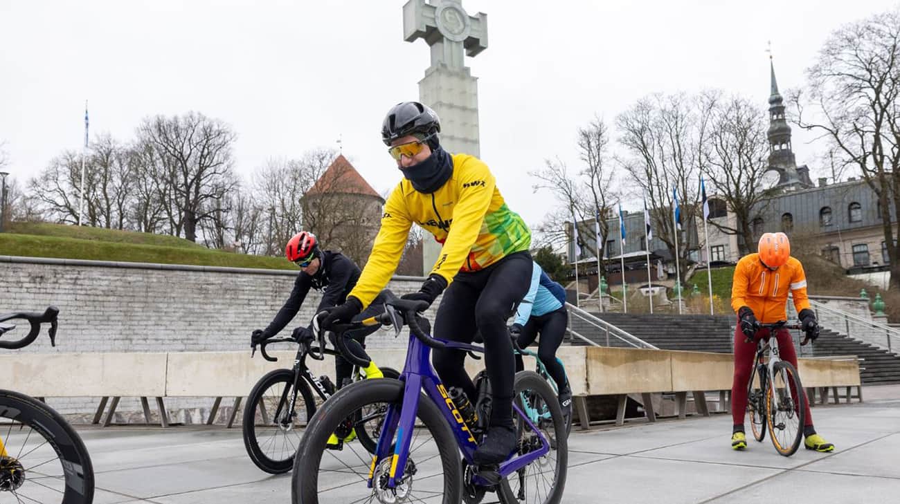 Estonian MP to cycle from Tallinn to Kyiv to raise money for Ukraine’s Armed Forces