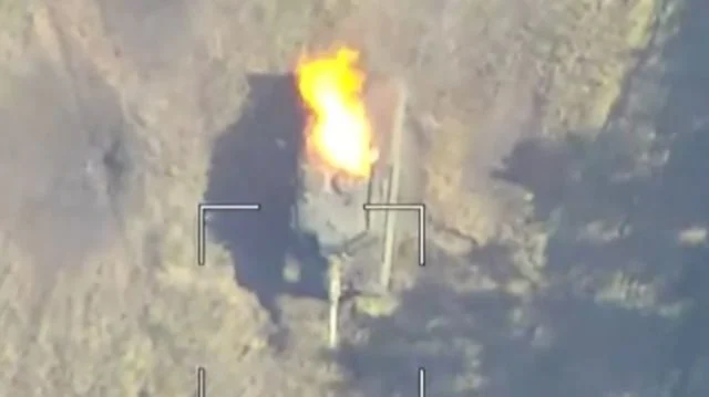 Russian T-72B3 outsmarts Ukrainian Leopard 2A4 in intense clash