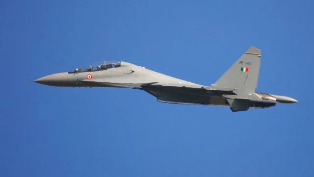 Su-30MKI rapidly loses altitude after thrust vectoring