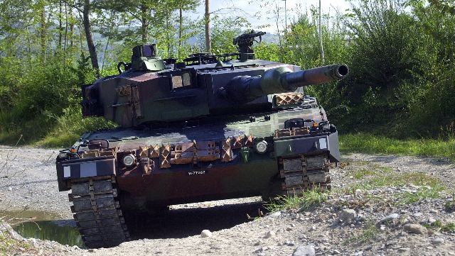 Europe sends new Leopard 2 tanks to Ukraine after rigorous testing