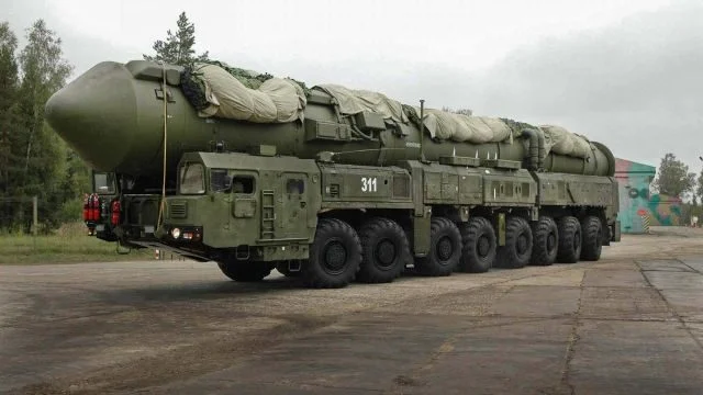 Russian Army begins combat patrol with RS-24 Yars nuclear complex