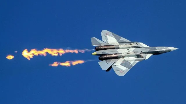 Russian Su-57 Felons take out Ukrainian air defense systems